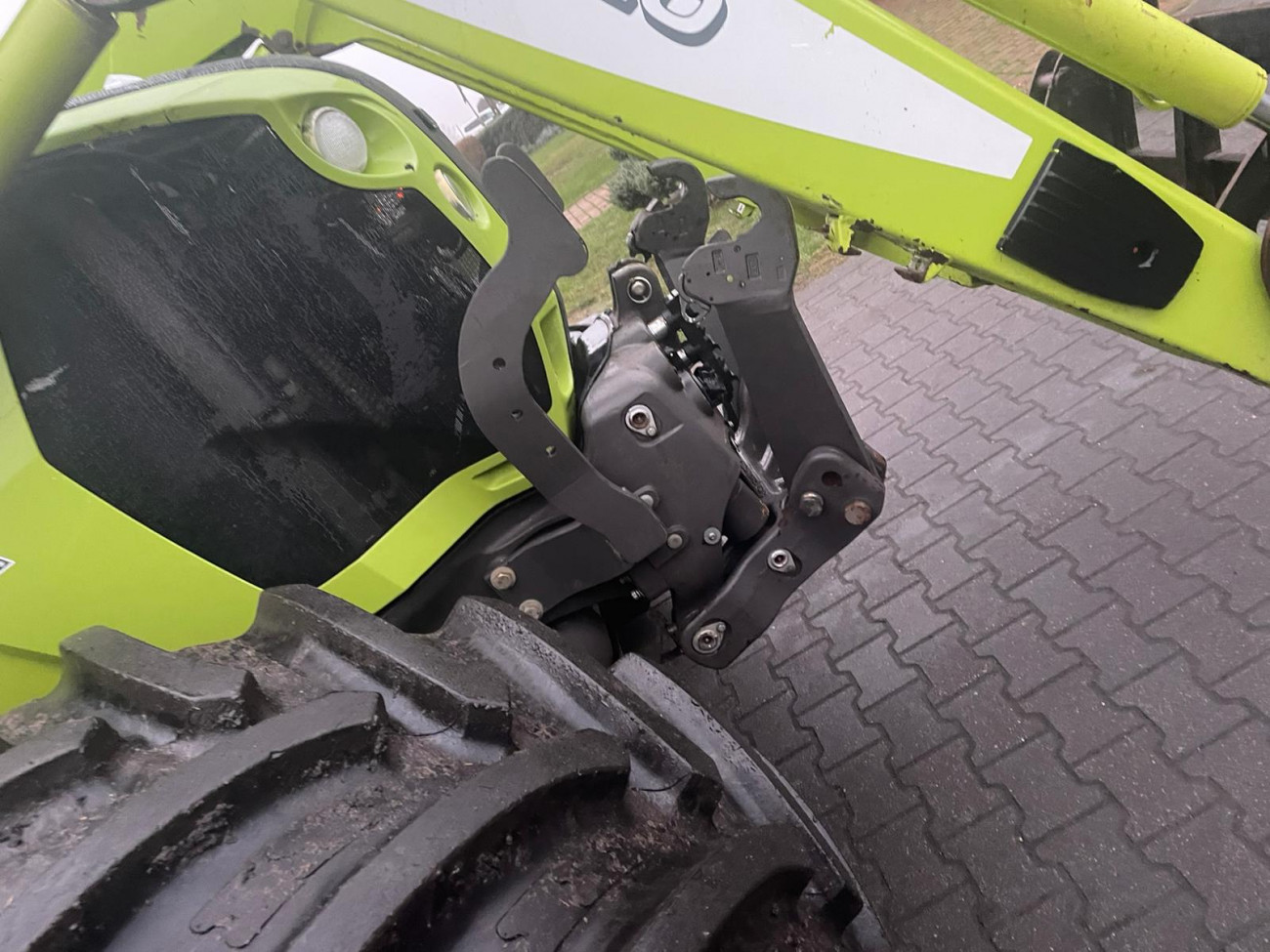 Claas Arion 650 Hexashift