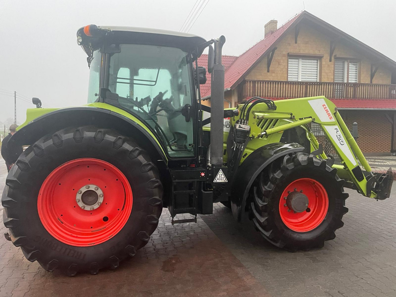 Claas Arion 650 Hexashift