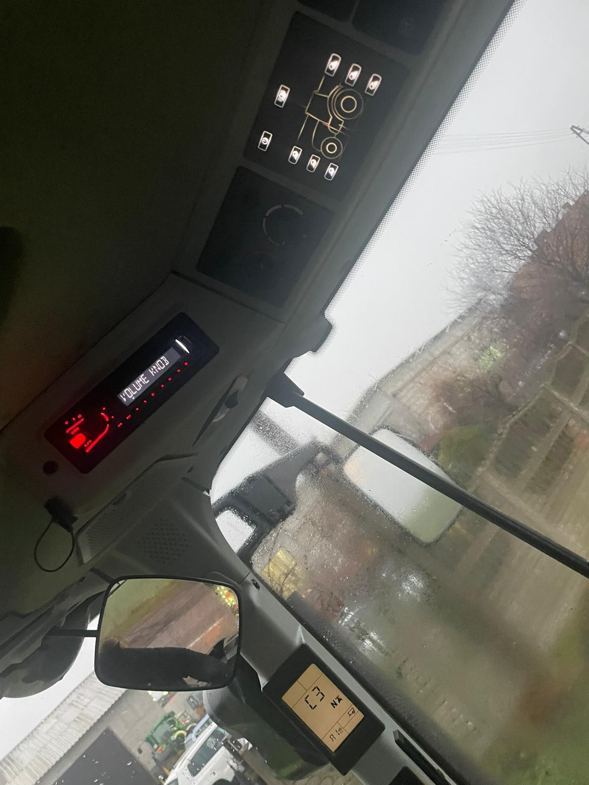 Claas Arion 650 Hexashift