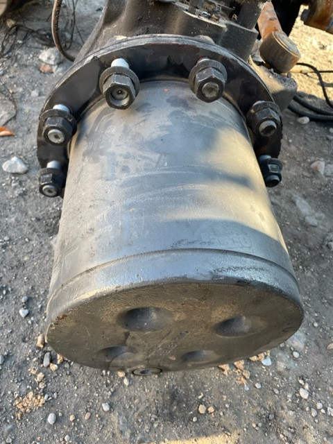 Claas AXION 810-870 stage IV Zwolnica kompletna