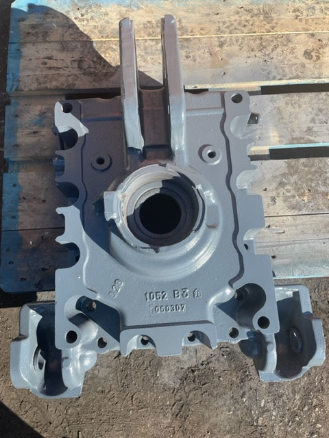 Claas Axion Obudowa Tylnego WOM Massey Ferguson