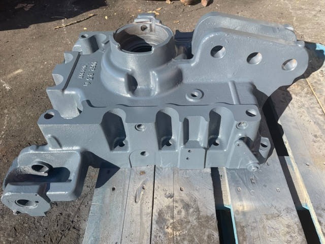 Claas Axion Obudowa Tylnego WOM Massey Ferguson