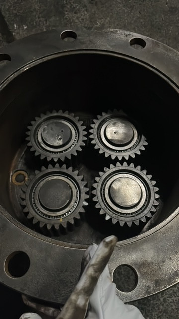 Claas Axion zwolnica zwrotnica Piasta most napędowy DANA