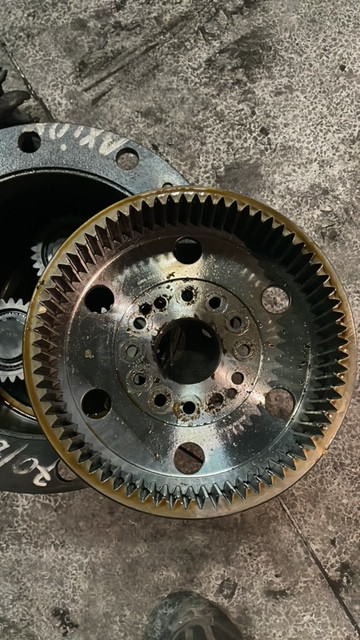 Claas Axion zwolnica zwrotnica Piasta most napędowy DANA