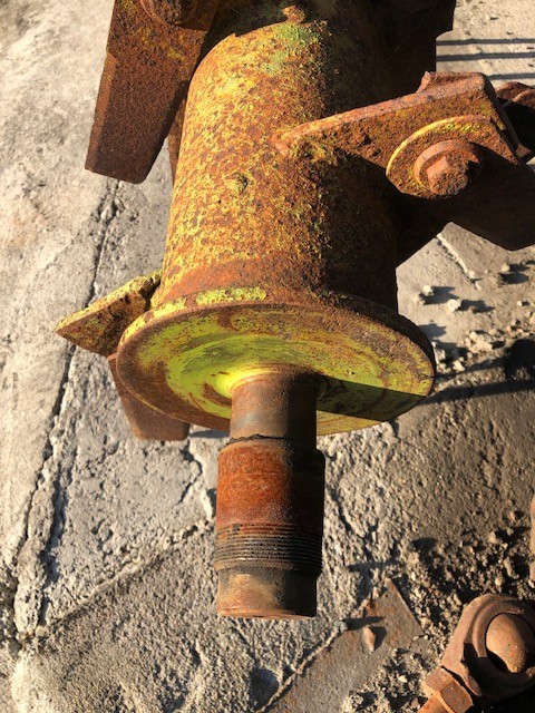 Claas Dominator 106 | 108 | 118 - Wał Sieczkarni ~ Szarpacz