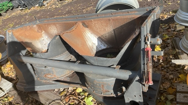 Claas lexion rozrzutnik słomy części