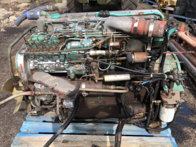 CUMMINS-silnik C220 20-na części bądż w całośći