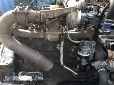 CUMMINS-silnik P215 20-na części bądż w całości