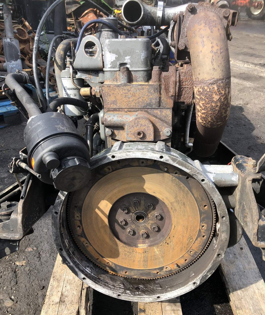 CUMMINS-silnik P215 20-na części bądż w całości