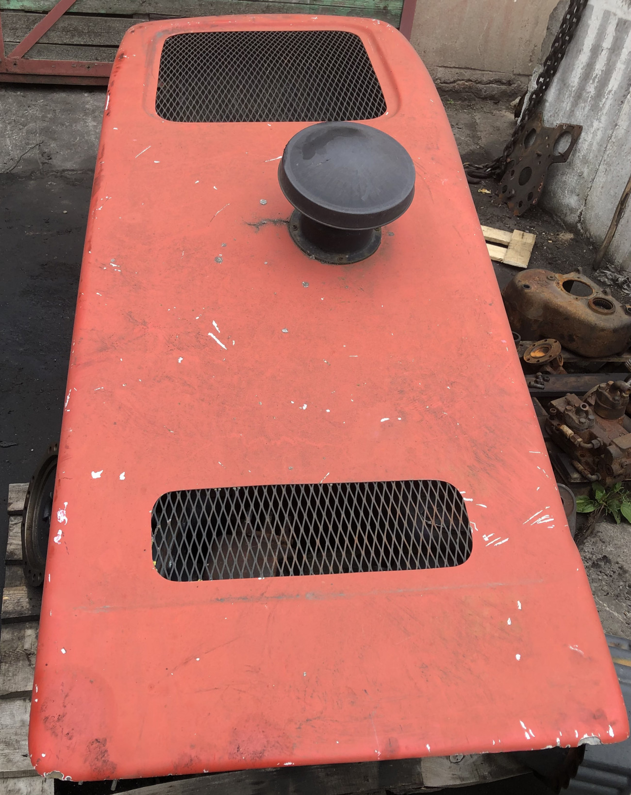 Faresin-maska/pokrywa silnika