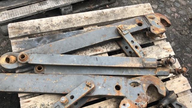 Fendt LSA Ramiona Belki Polowe Wieszaki Stabilizatory Odciągi