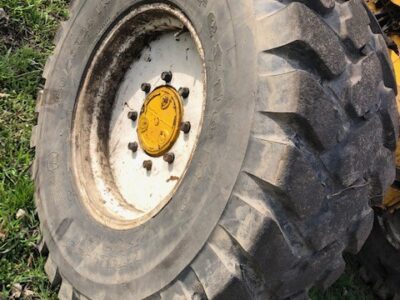 Firestone 460/70 R24 IND , Opona budowlana