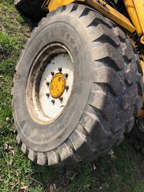 Firestone 460/70 R24 IND , Opona budowlana