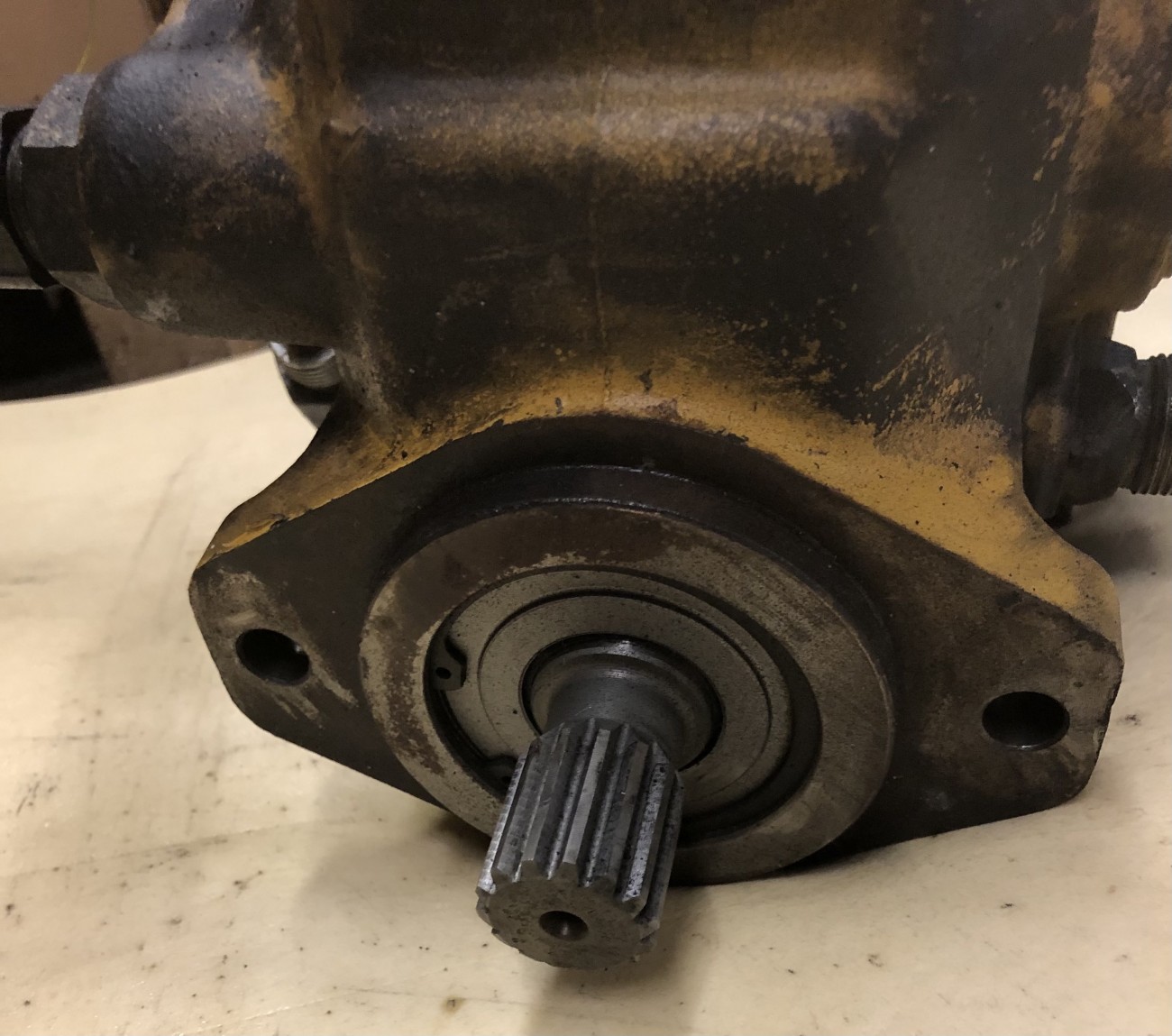 Hydrostat CAT 908/906/CAT-pompa jazdy