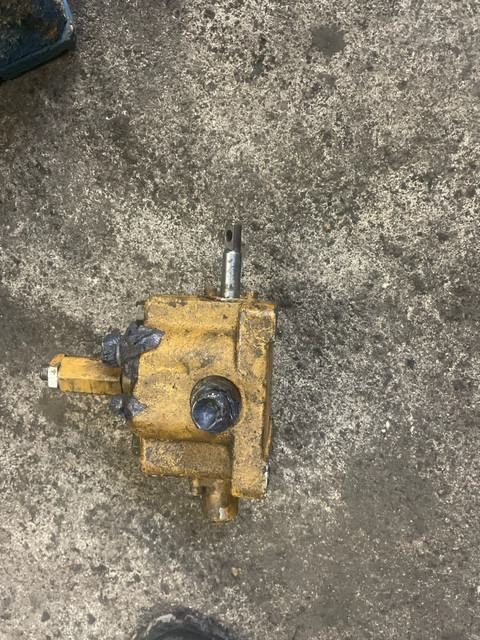 JCB 3cx 4cx rozdzielacz wysuwu ramienia