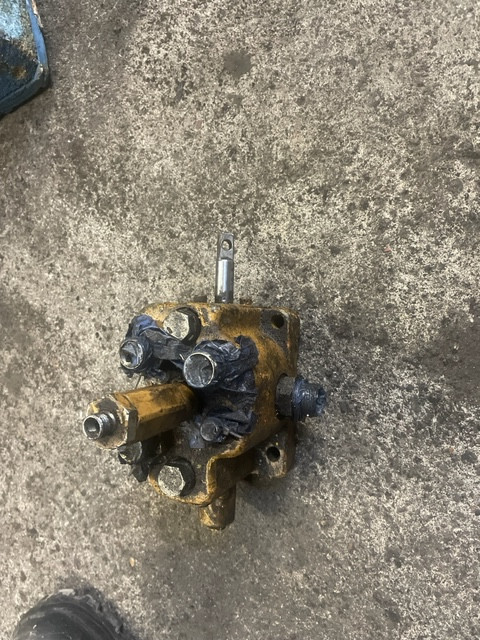 JCB 3cx 4cx rozdzielacz wysuwu ramienia