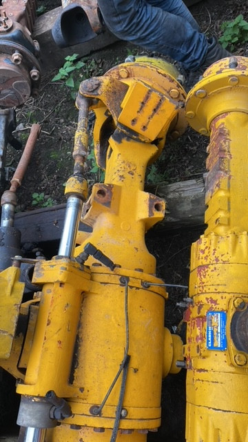 JCB 526s / 528s - Most Napędowy [CZĘŚCI]