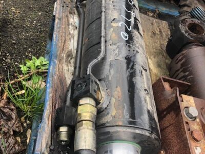 John Deere 3400 3415 3420 Siłownik Wychyłu Łyźki Zamek