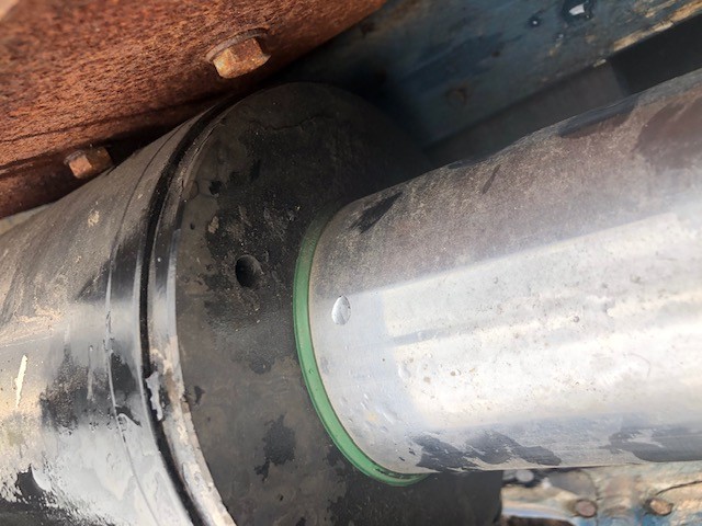 John Deere 3400 3415 3420 Siłownik Wychyłu Łyźki Zamek