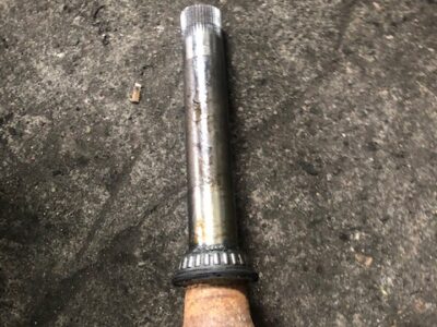 John Deere 410 Półoś