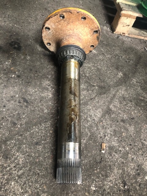 John Deere 410 Półoś