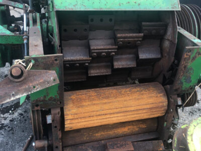 John Deere 5460 - Gniotownik