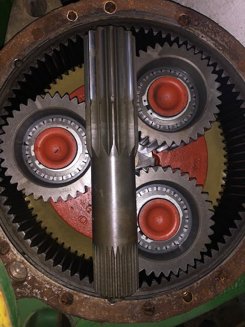 John Deere 6100 | 6200 | 6300 | 6400 | 6500 | 6505 - Zwolnica - Obudowa - Półoś