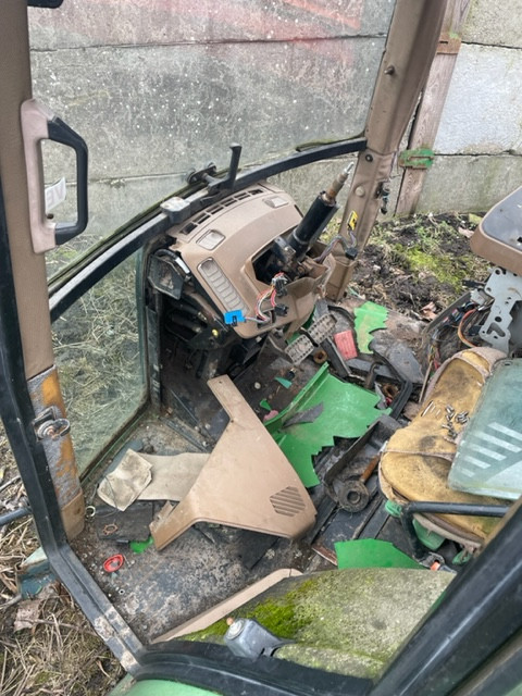 John Deere 6100/ 6200 / 6300 / 6400 - Kabina [CZĘŚCI]