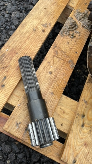 John Deere 7600 , 7700 , 7800 zwolnica części