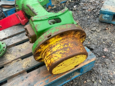 John Deere 7600/7700/7800 zwrotnica zwolnica most napędowy części