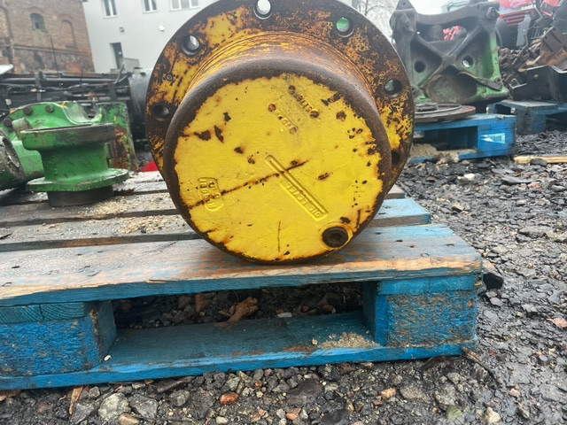 John Deere 7600/7700/7800 zwrotnica zwolnica most napędowy części