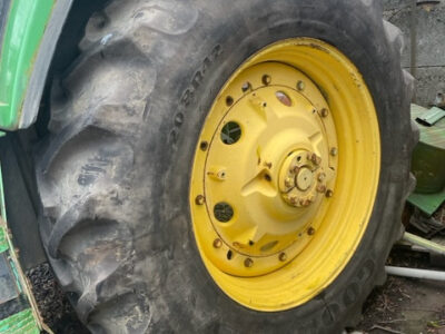 John Deere 7700 , 7800 , 7710 , 7810 koła opony felgi Goodyear 20.8 r42 ,