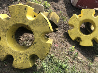 John Deere - Balasty Kół 625 kg