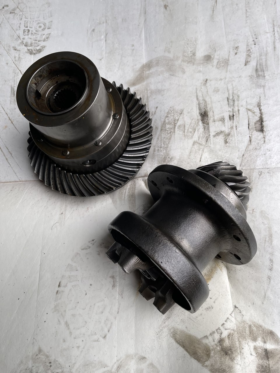 JOHN DEERE- mechanizm róźnicowy/koło talerzowe John Deere 7800