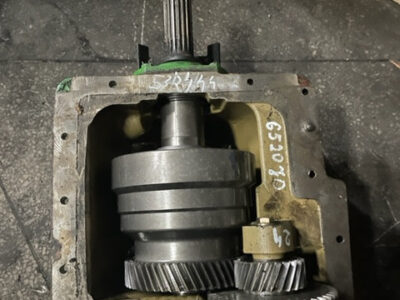 John Deere przystawka przedniego napędu 53/44/24 obudowa części