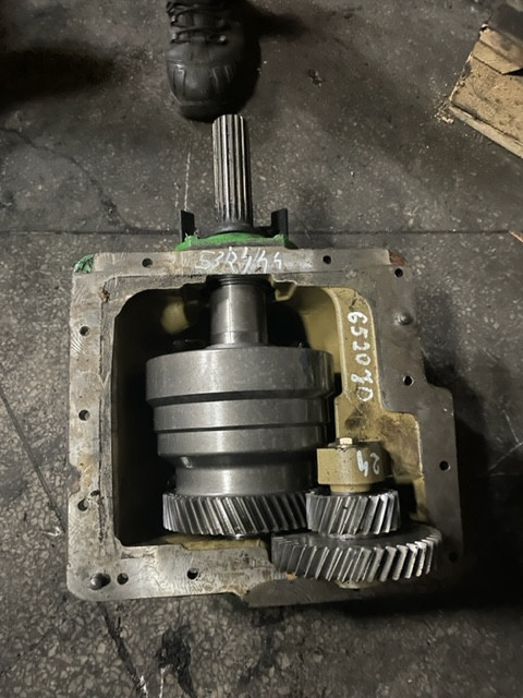 John Deere przystawka przedniego napędu 53/44/24 obudowa części