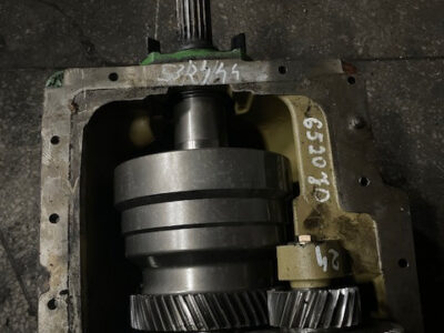 John Deere przystawka przedniego napędu 53/44/24 obudowa części