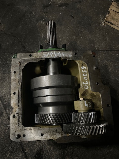 John Deere przystawka przedniego napędu 53/44/24 obudowa części