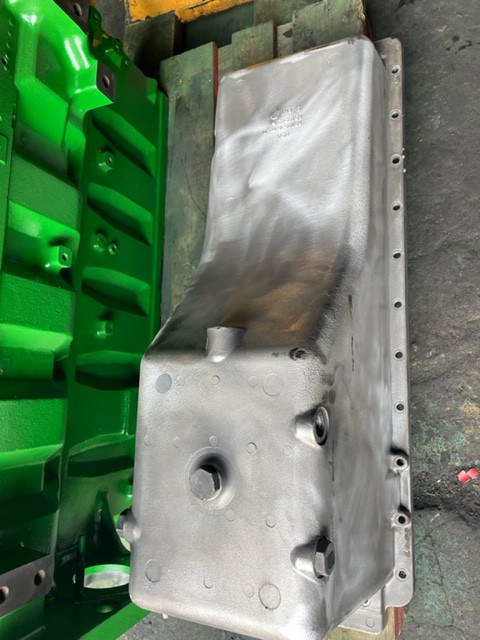 John Deere R519538 / R519542 miska olejowa - 9220 / 9300 / 9400 / 9430 / 9520 / 9630 / 7500