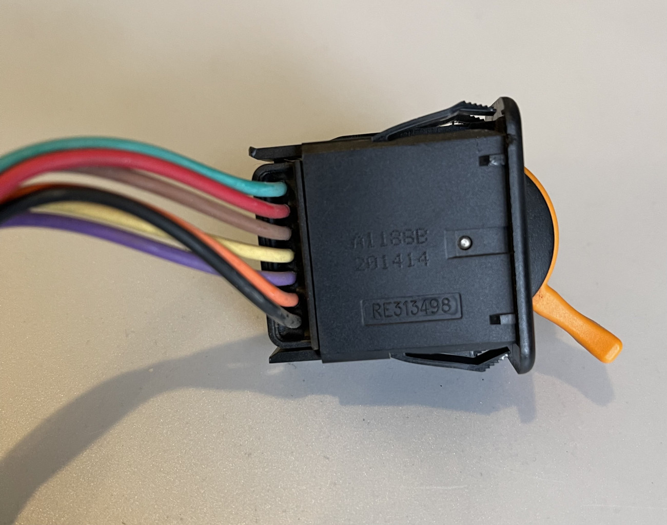 JOHN DEERE RE 313498-włącznik hamulca