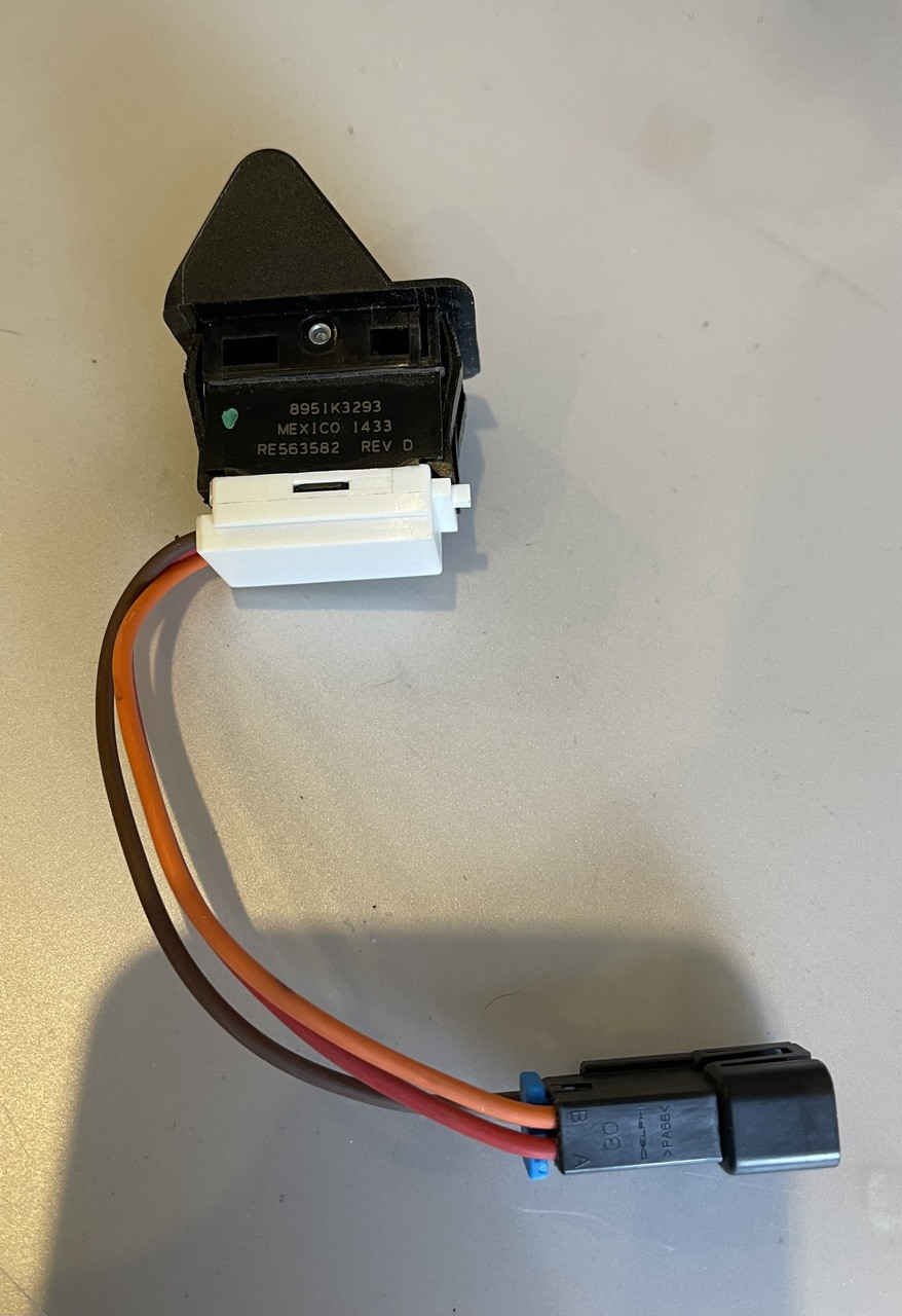 JOHN DEERE RE 563582-włącznik tylnego WOMu