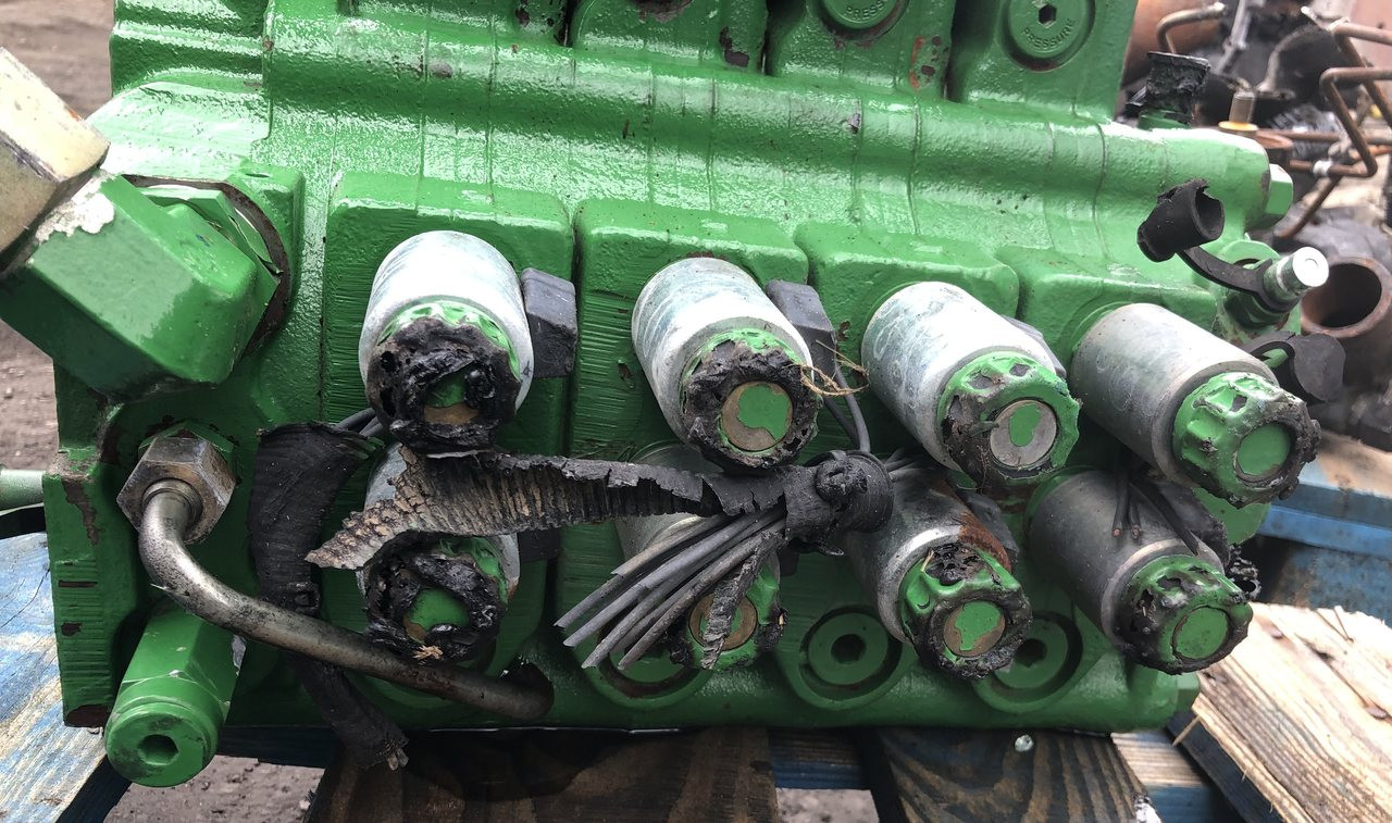 John Deere-rozdzielacz/John Deere 9420