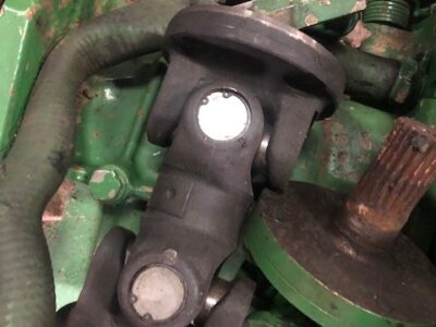 John Deere Wałek Łączący Skrzynia - Silnik