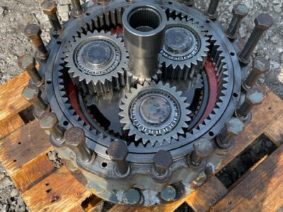 Liebherr L544 zwolnica tylna kompletna