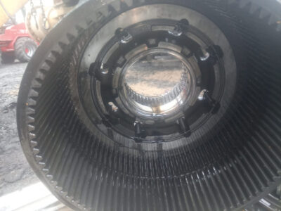 Liebherr L564 , L574 zwolnica przednia