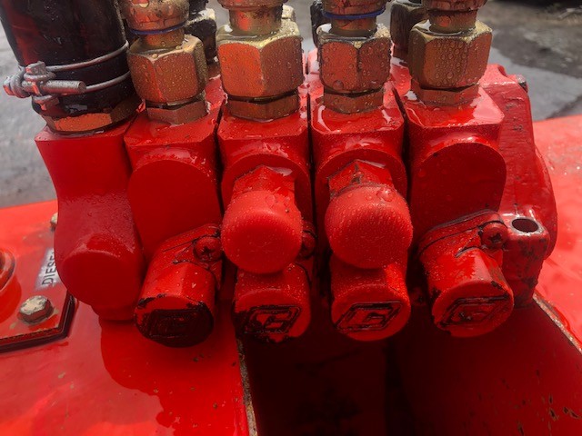 Manitou 928 Rozdzielacz Hydrauliczny