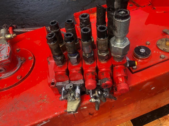 Manitou 928 Rozdzielacz Hydrauliczny