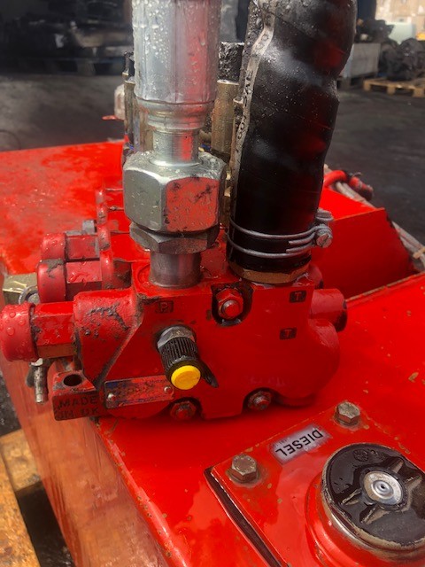 Manitou 928 Rozdzielacz Hydrauliczny