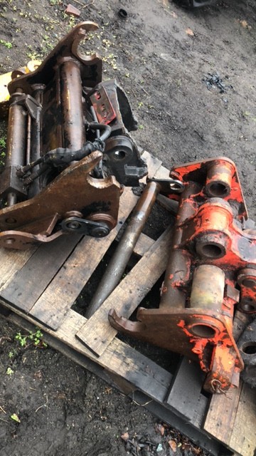 Manitou - Karetka Szybko Złącze Adaptacja