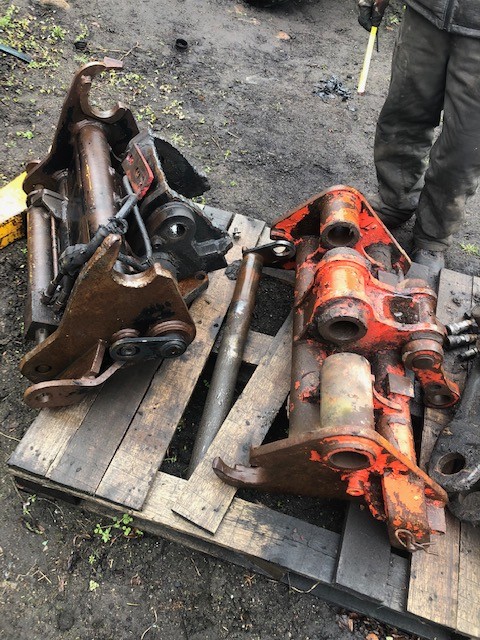 Manitou - Karetka Szybko Złącze Adaptacja